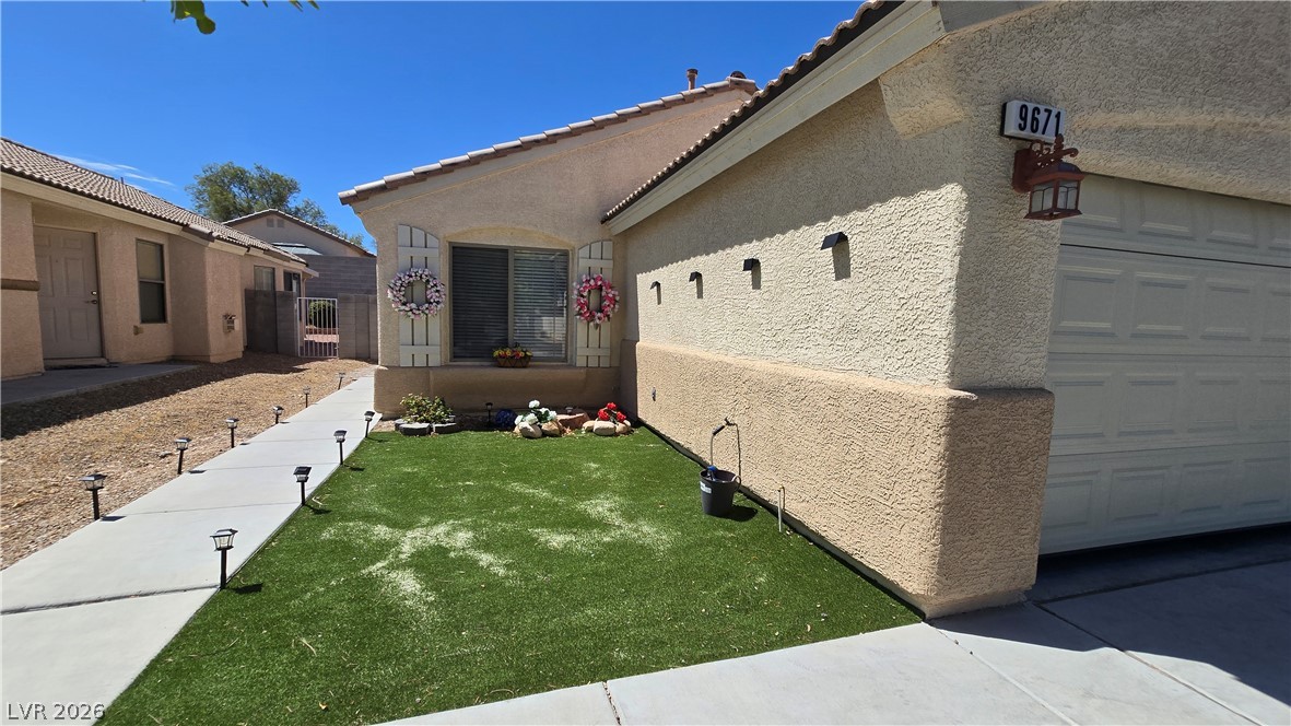 9671 Giddings Avenue Property Photo 4