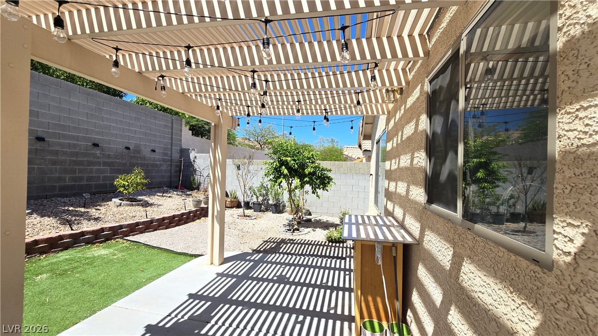 9671 Giddings Avenue Property Photo 8