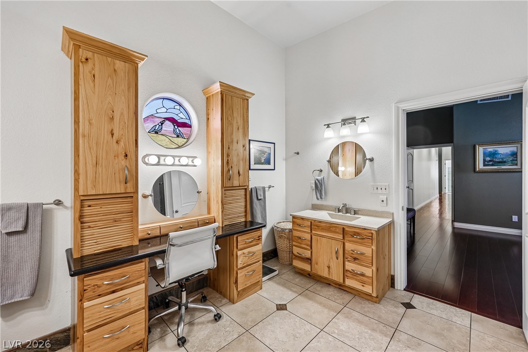 3910 West Pebble Road Property Photo 35