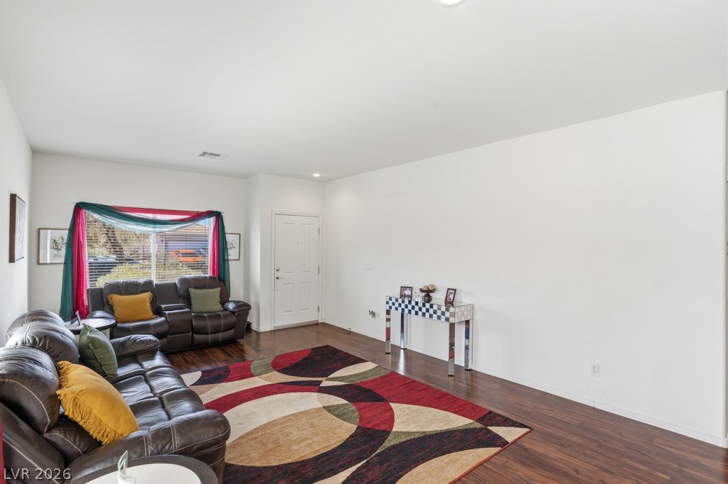 1108 Bistro Bay Avenue Property Photo 6