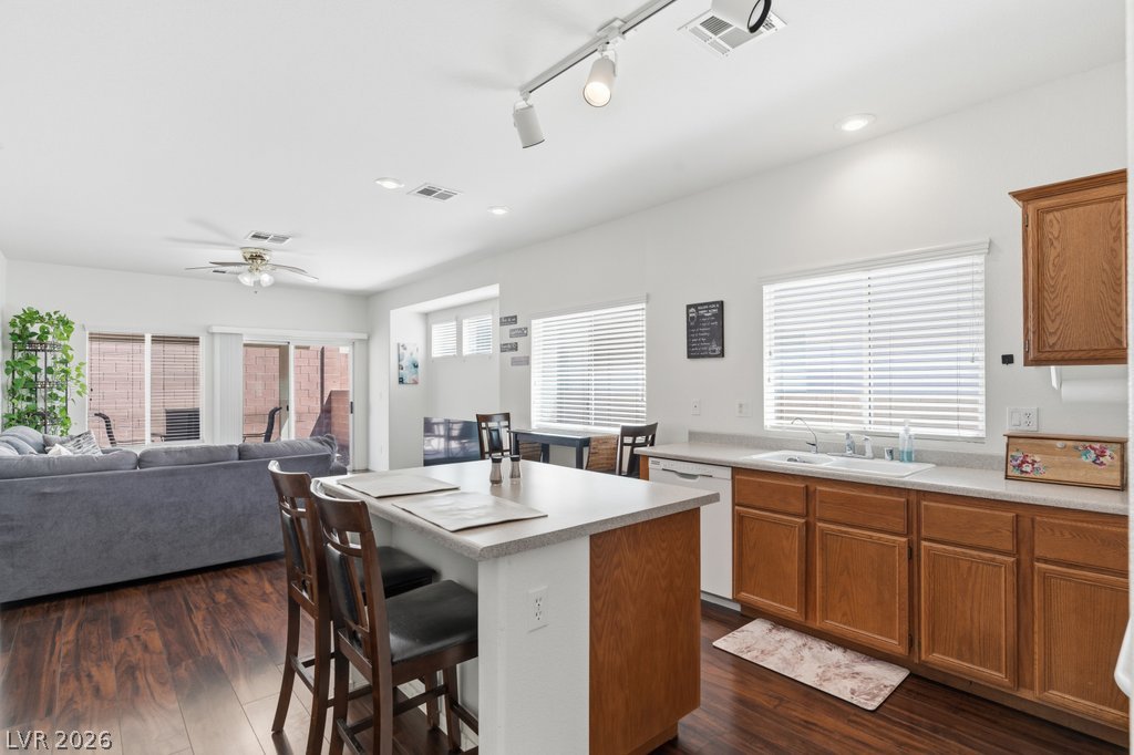 1108 Bistro Bay Avenue Property Photo 12