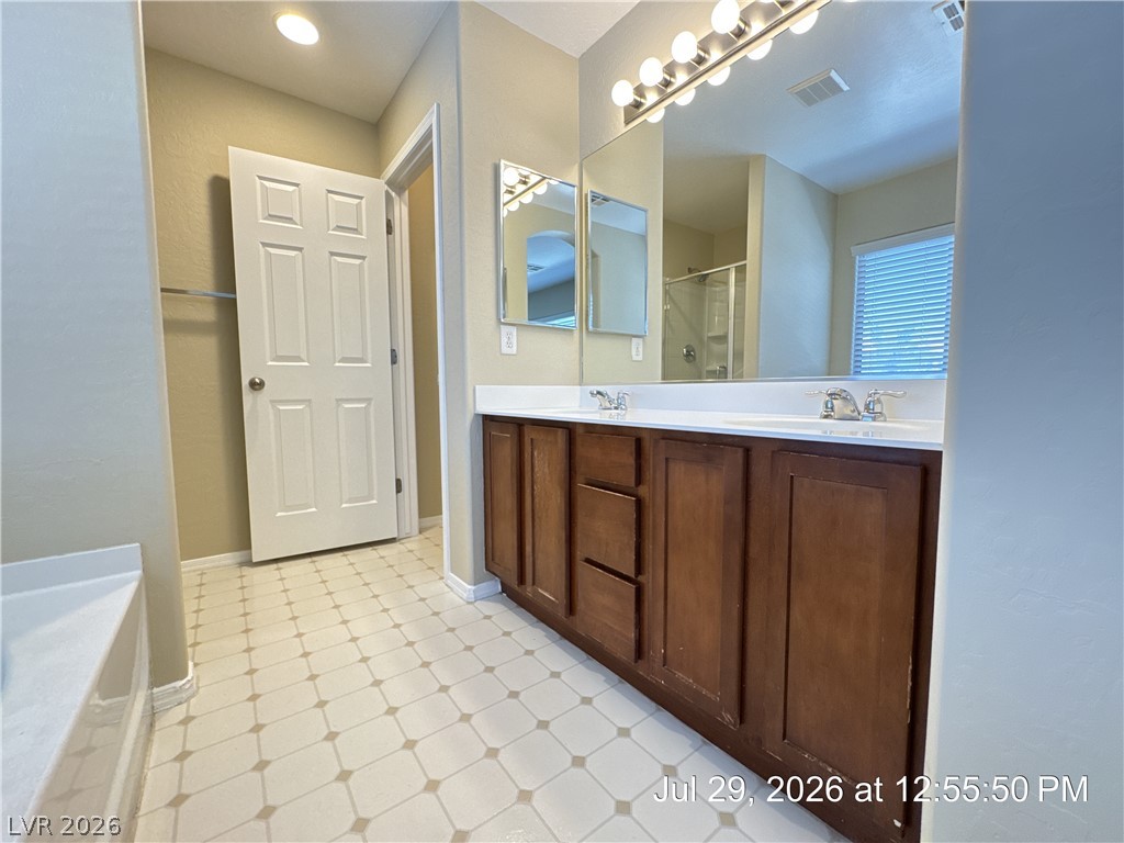8977 Castledowns Street Property Photo 14