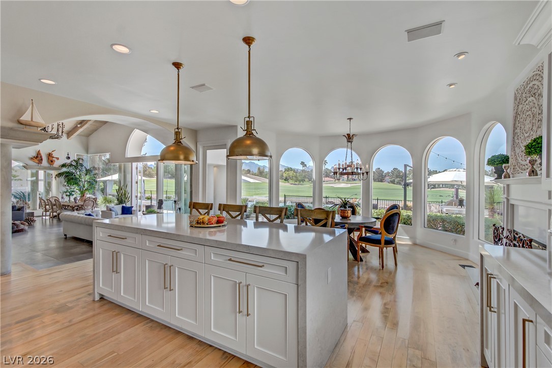 8628 Scarsdale Drive Property Photo 16