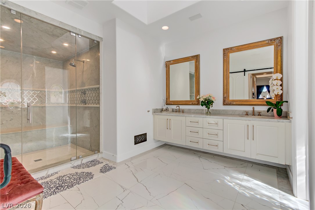 8628 Scarsdale Drive Property Photo 24