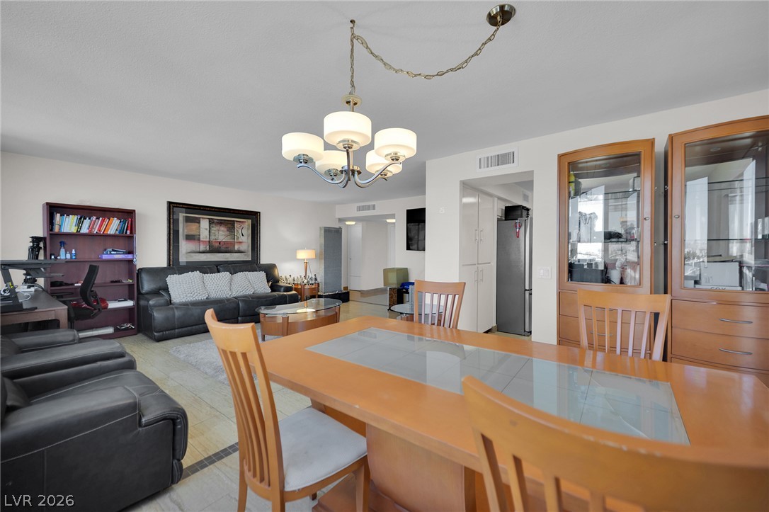 205 East Harmon Avenue 710 Property Photo 8