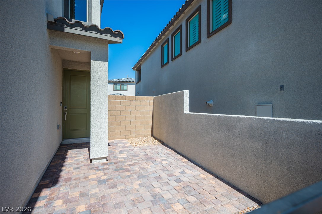 11604 Observation Point Avenue Property Photo 2