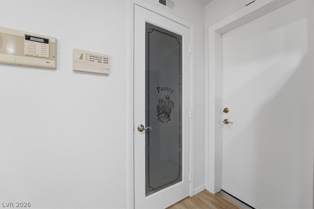 5251 Ladyhawk Way Property Photo 11