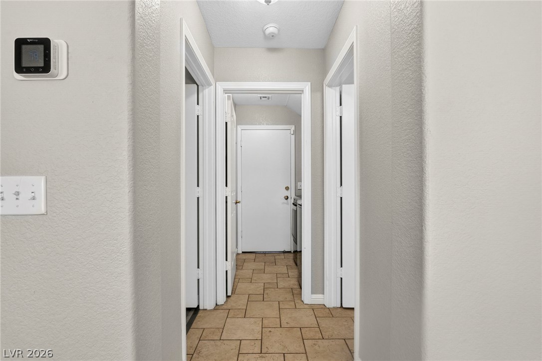 8875 Dove Cove Drive Property Photo 14