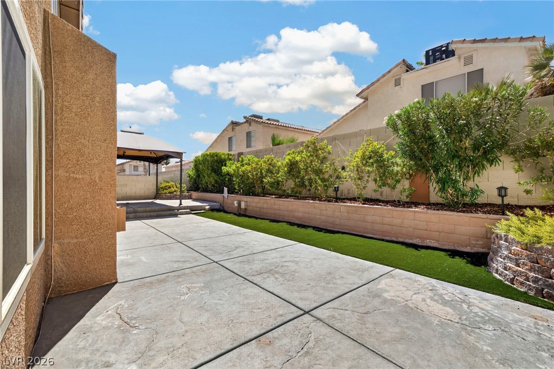 8875 Dove Cove Drive Property Photo 34