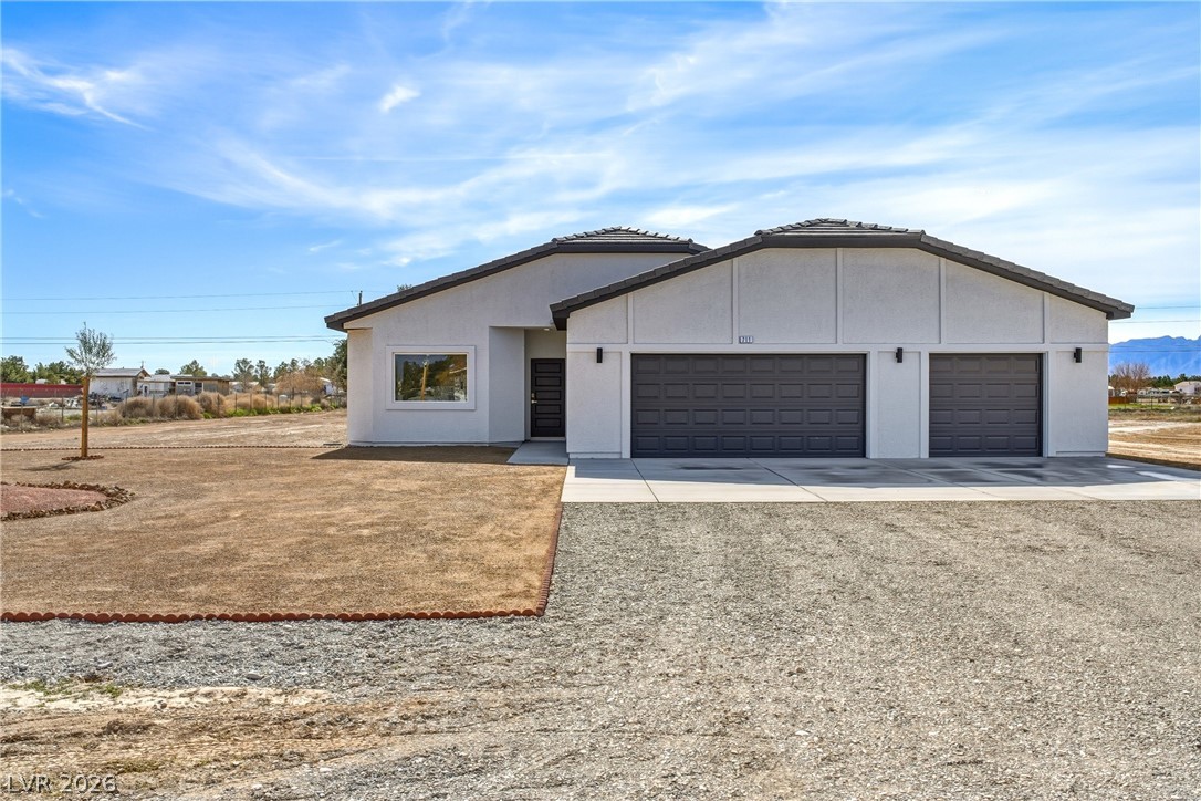711 West Leffner Drive Property Photo 1