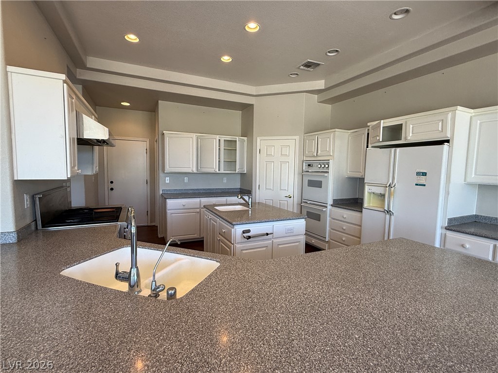 10216 Button Willow Drive Property Photo 13