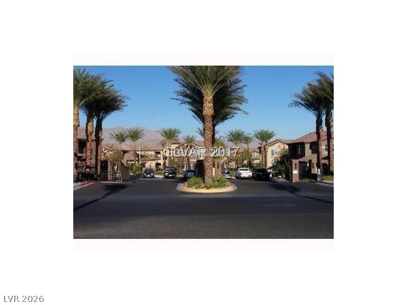 6868 Sky Pointe Drive 1041 Property Photo 2