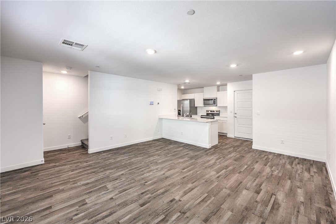 920 Rosy Starling Street Property Photo 6