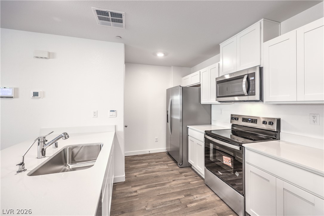 920 Rosy Starling Street Property Photo 7