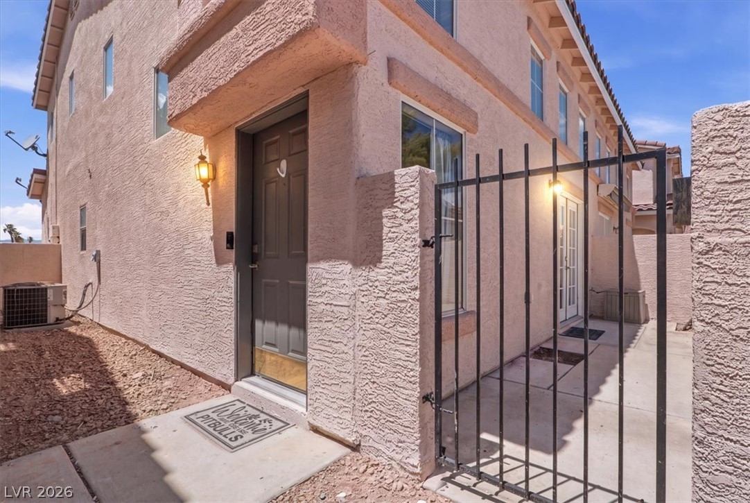 9576 Belle Rich Street Property Photo 3