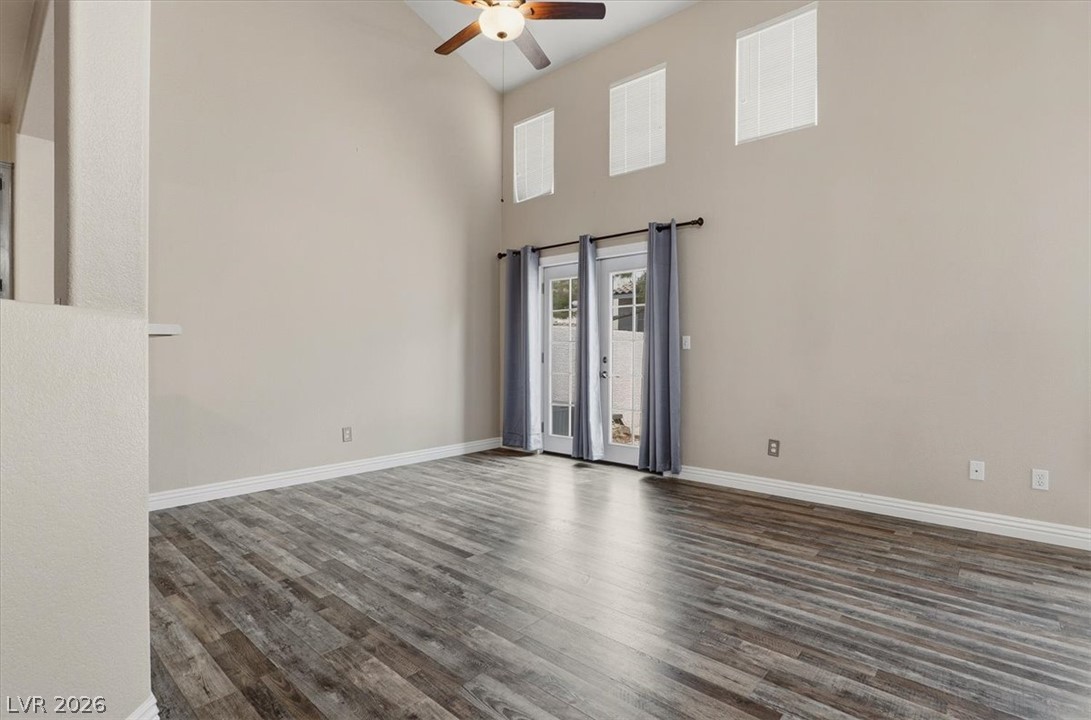 9576 Belle Rich Street Property Photo 6