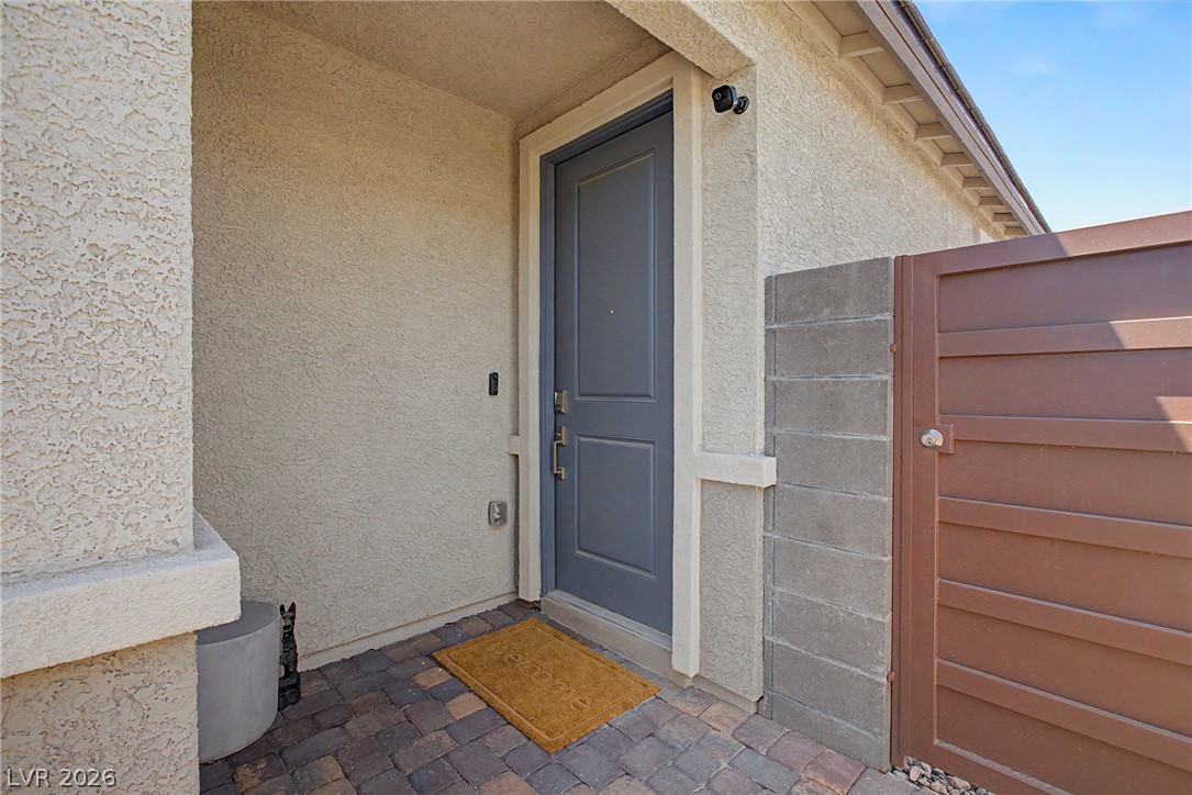 9386 Sequoia Ridge Avenue Property Photo 4