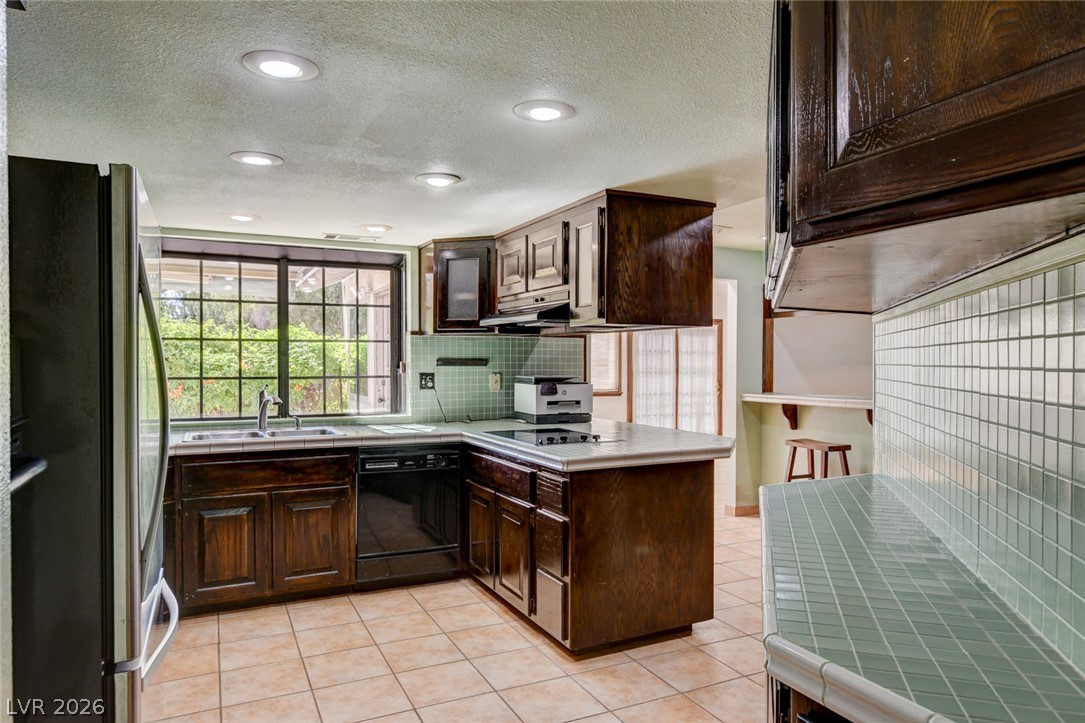 5644 Nicole Court Property Photo 6