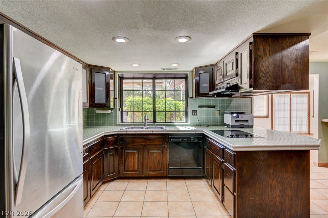 5644 Nicole Court Property Photo 14