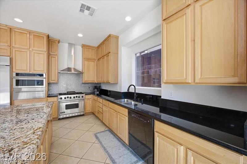 2765 Struan Avenue Property Photo 4
