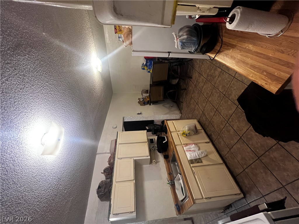 1206 I Street Property Photo 19