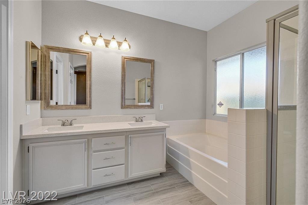1795 Lily Pond Circle Property Photo 9