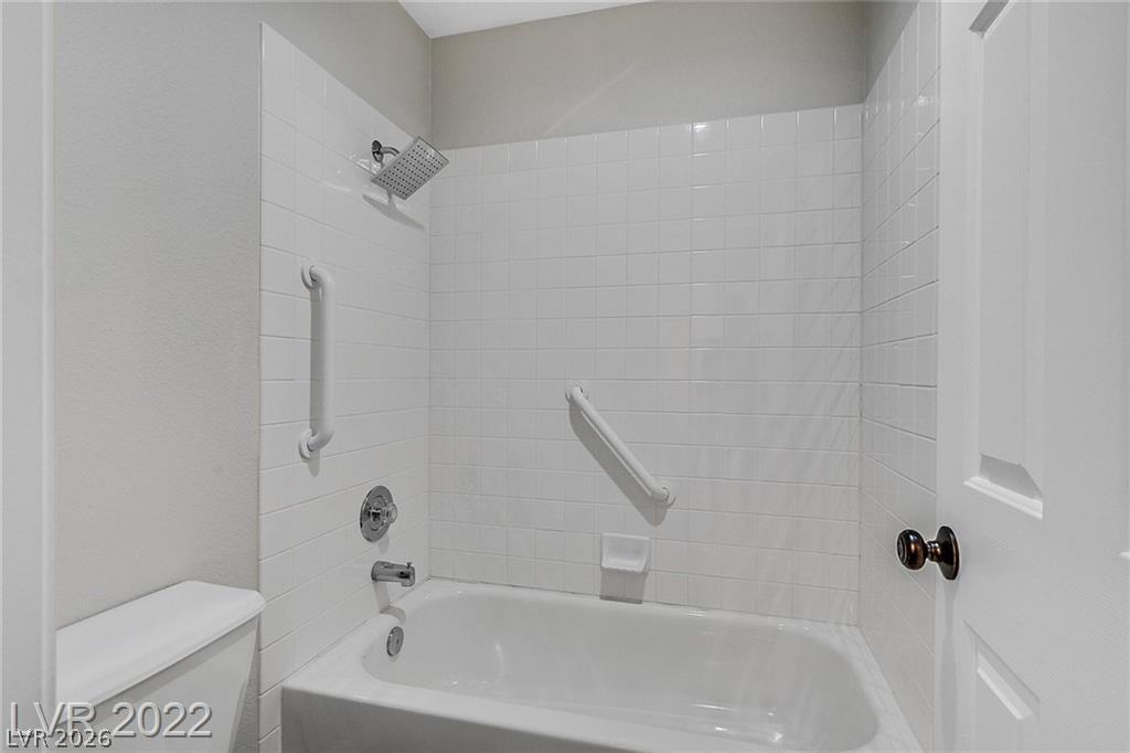 1795 Lily Pond Circle Property Photo 15
