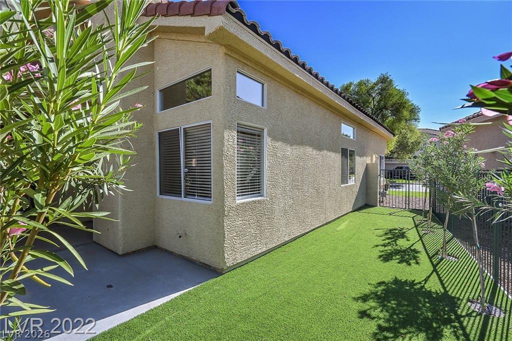 1795 Lily Pond Circle Property Photo 17