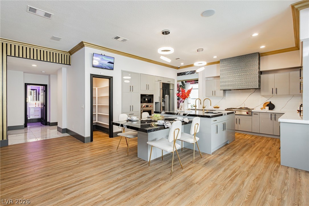 9498 Malasana Court Property Photo 19
