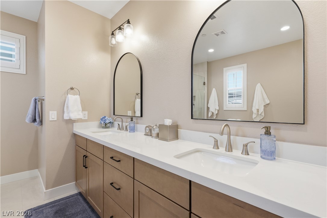 10196 Pleasant Knoll Avenue Property Photo 34