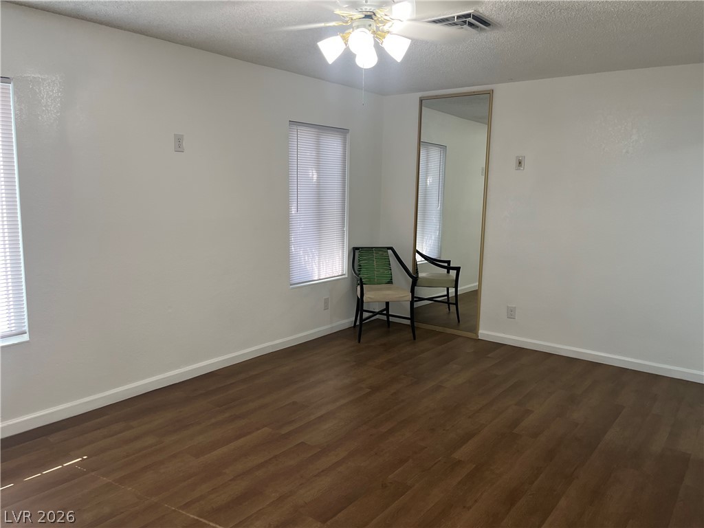 3974 Palos Verdes Street Property Photo 3