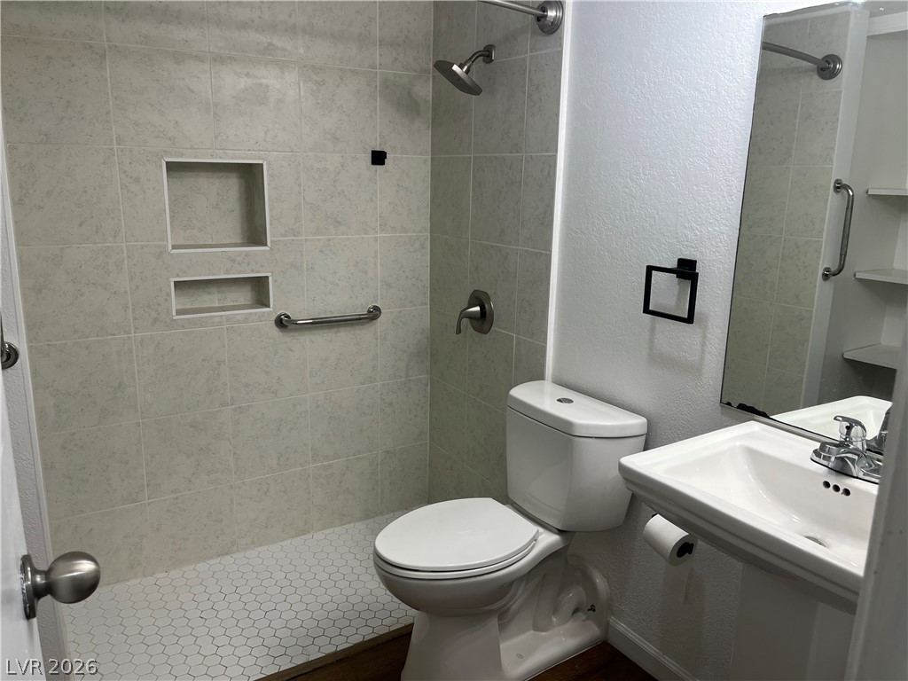 3974 Palos Verdes Street Property Photo 14