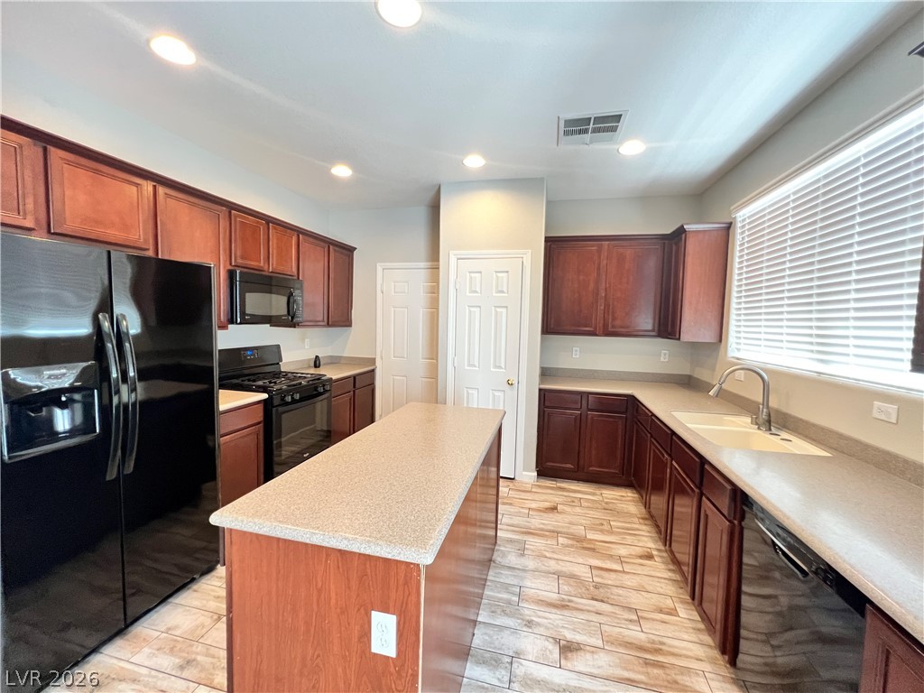8947 College Green Street Property Photo 4