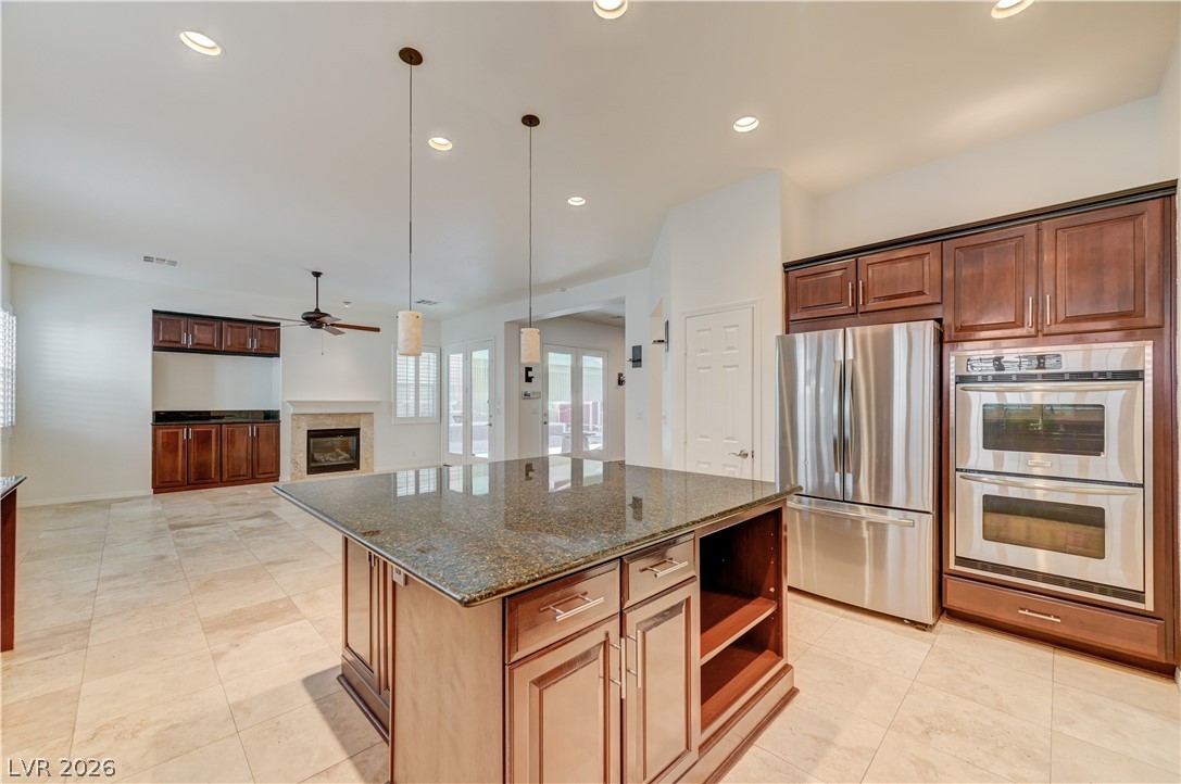 6641 Black Oaks Street Property Photo 9