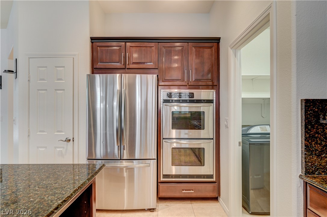 6641 Black Oaks Street Property Photo 10