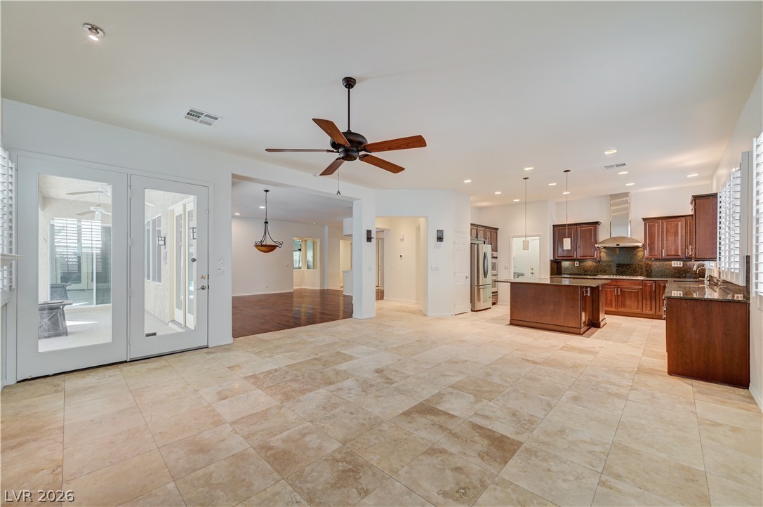 6641 Black Oaks Street Property Photo 12