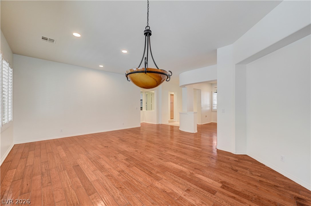 6641 Black Oaks Street Property Photo 13