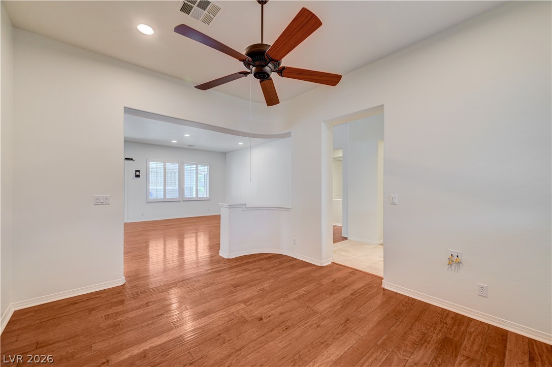 6641 Black Oaks Street Property Photo 15