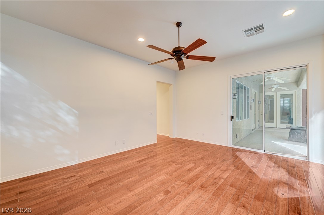 6641 Black Oaks Street Property Photo 19