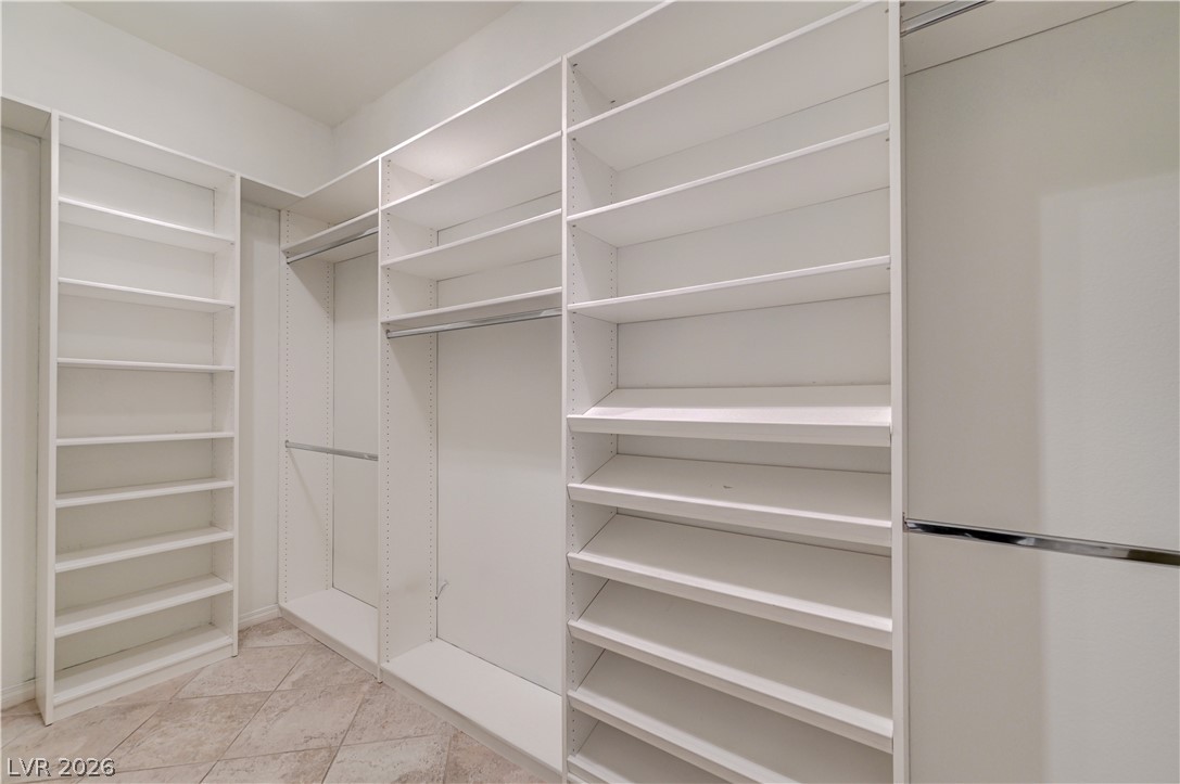 6641 Black Oaks Street Property Photo 25