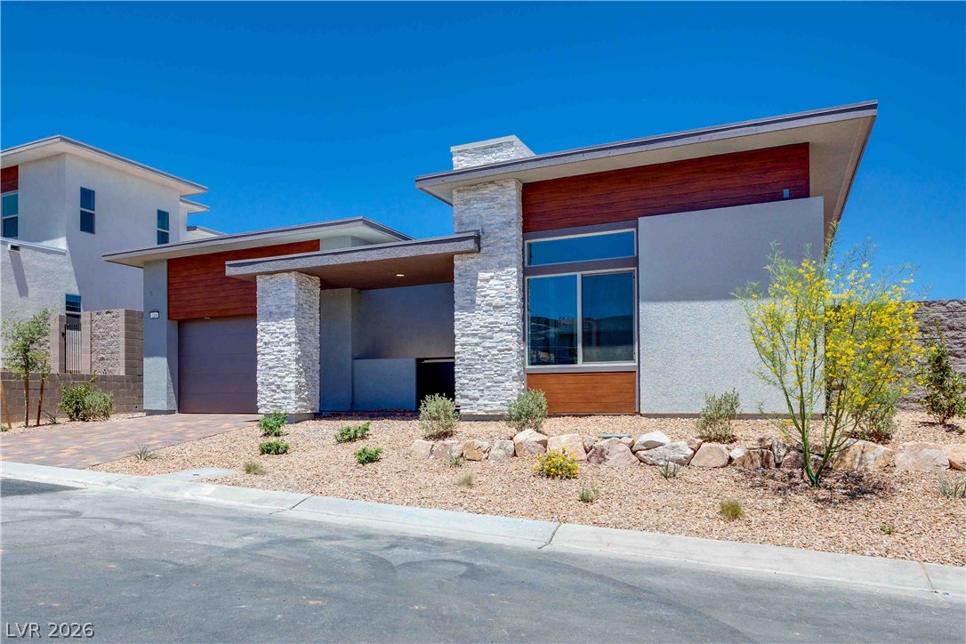 219 Sailing Sunset Way Property Photo 2