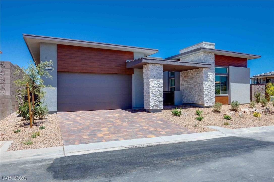 219 Sailing Sunset Way Property Photo 3