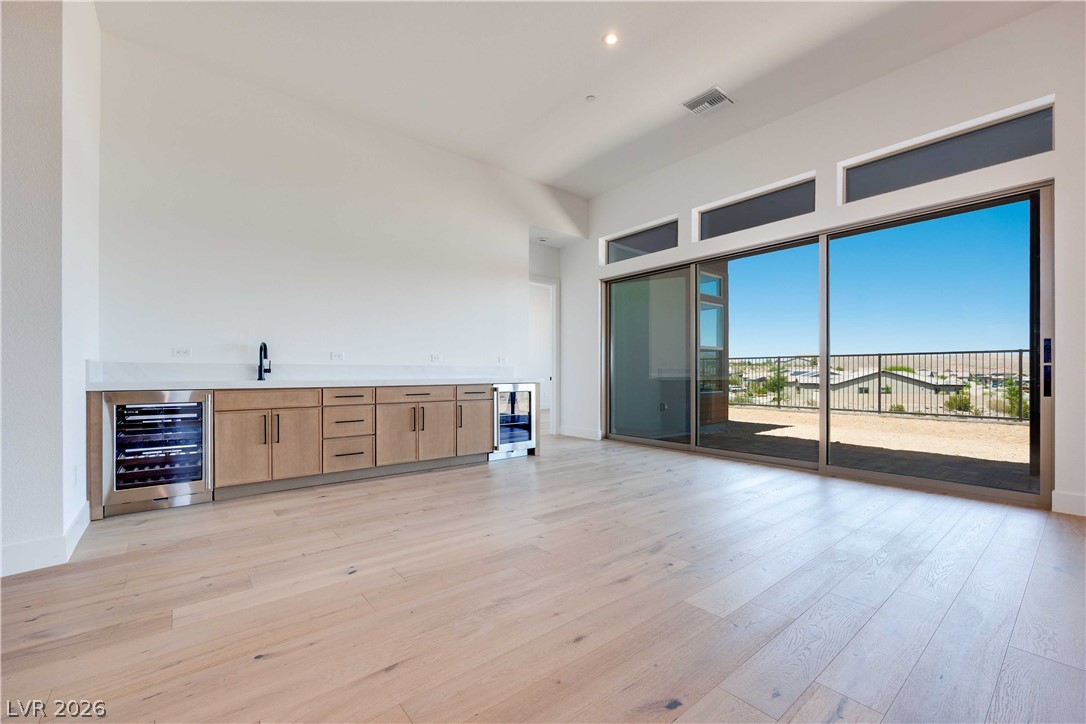 219 Sailing Sunset Way Property Photo 6