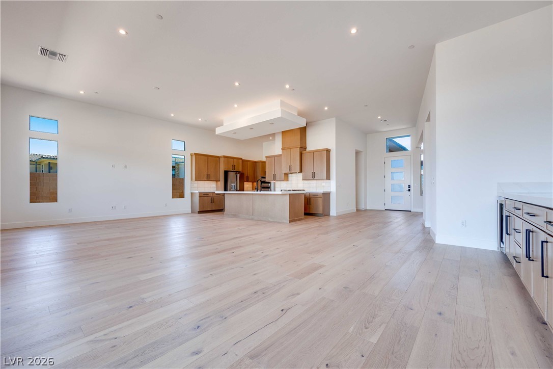 219 Sailing Sunset Way Property Photo 8