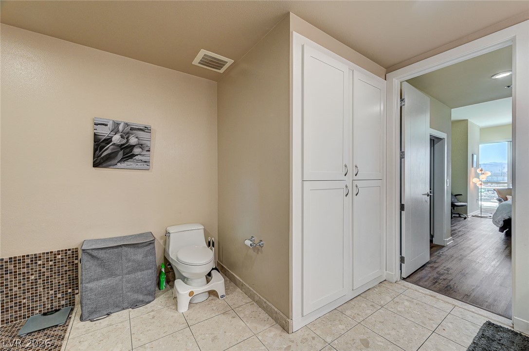 4575 Dean Martin Drive 506 Property Photo 31
