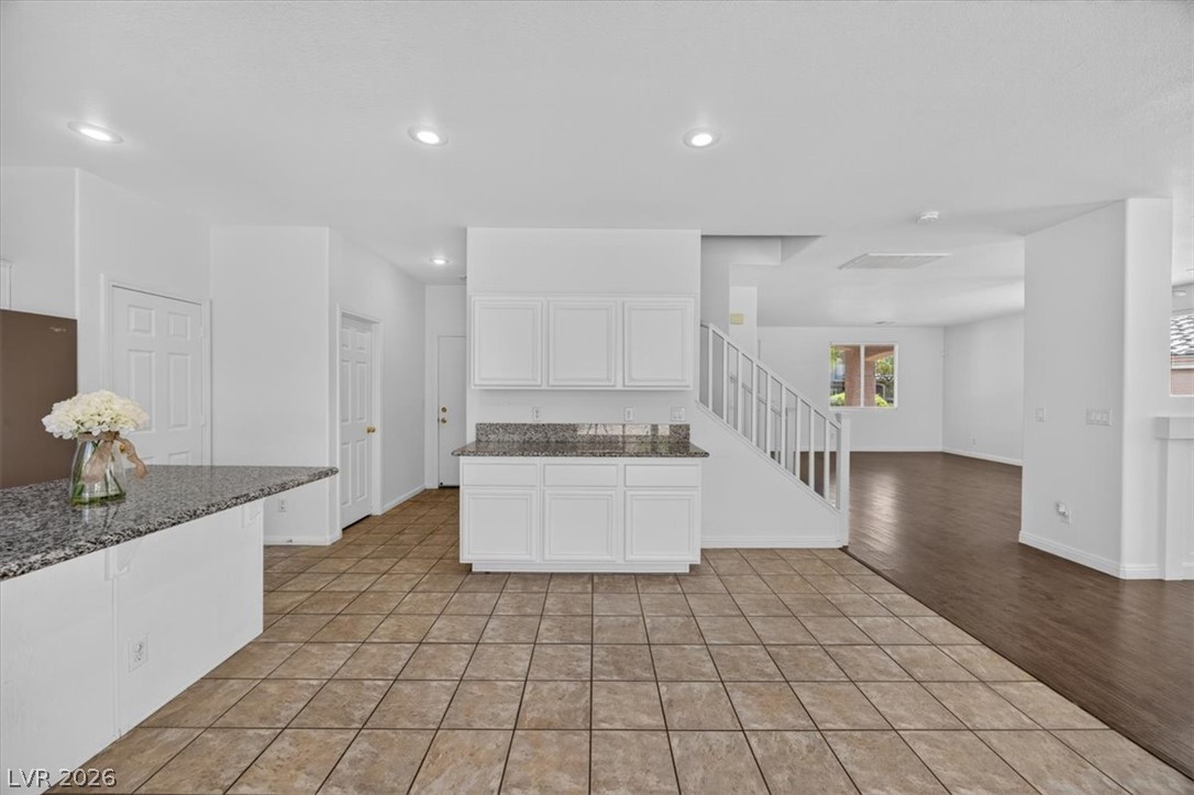 3799 Honey Ridge Court Property Photo 17