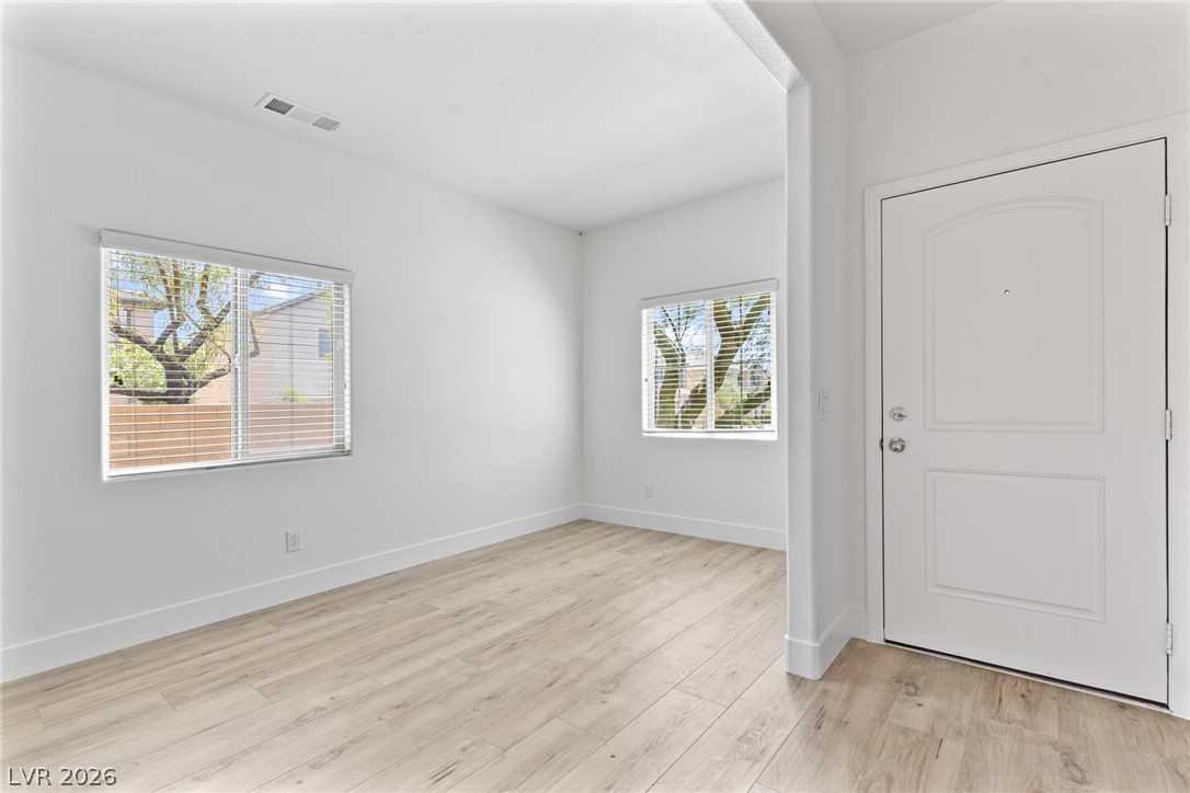 10600 Capitol Peak Avenue Property Photo 6