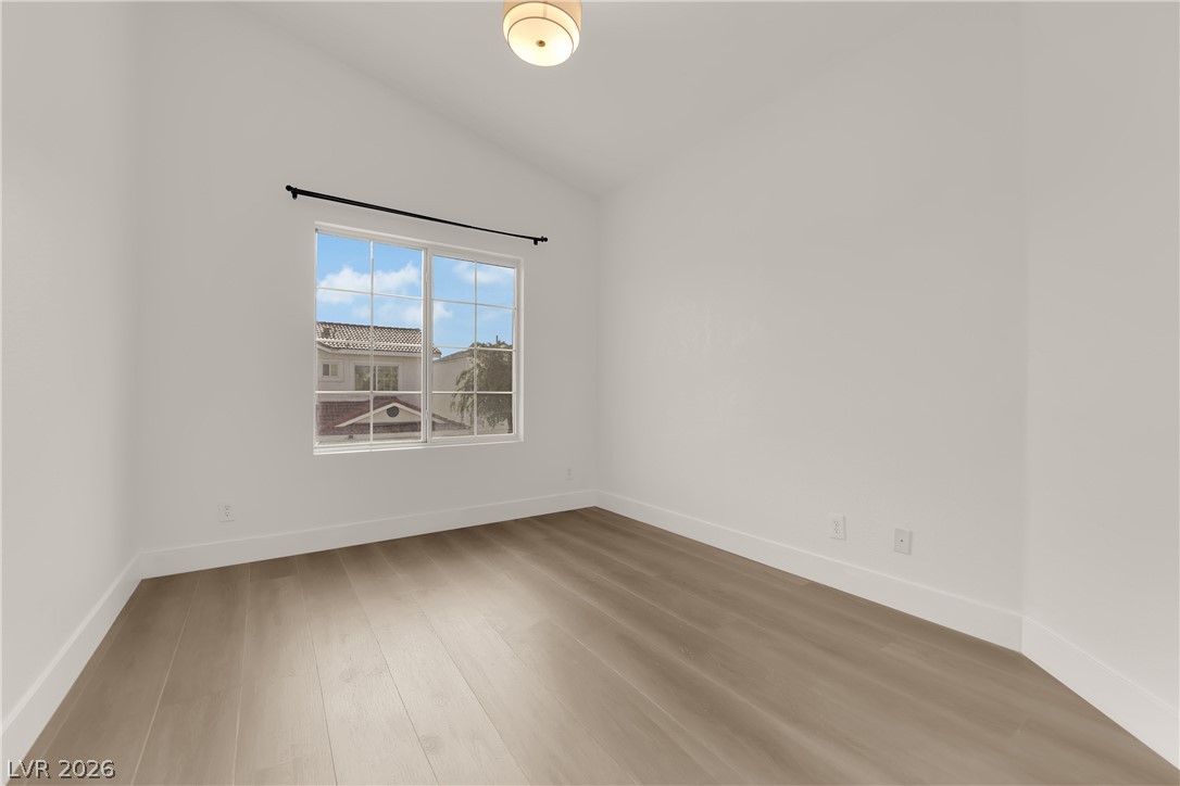 1529 Tillman Falls Avenue Property Photo 21