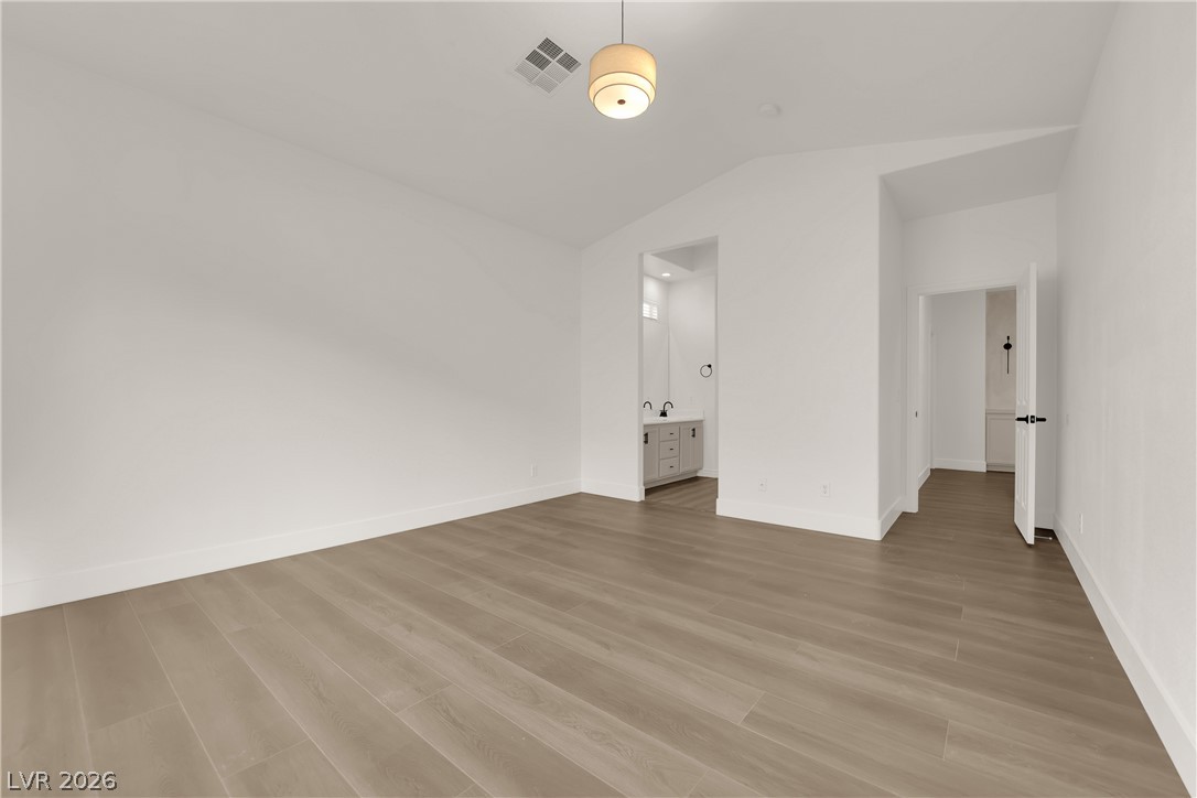 1529 Tillman Falls Avenue Property Photo 27