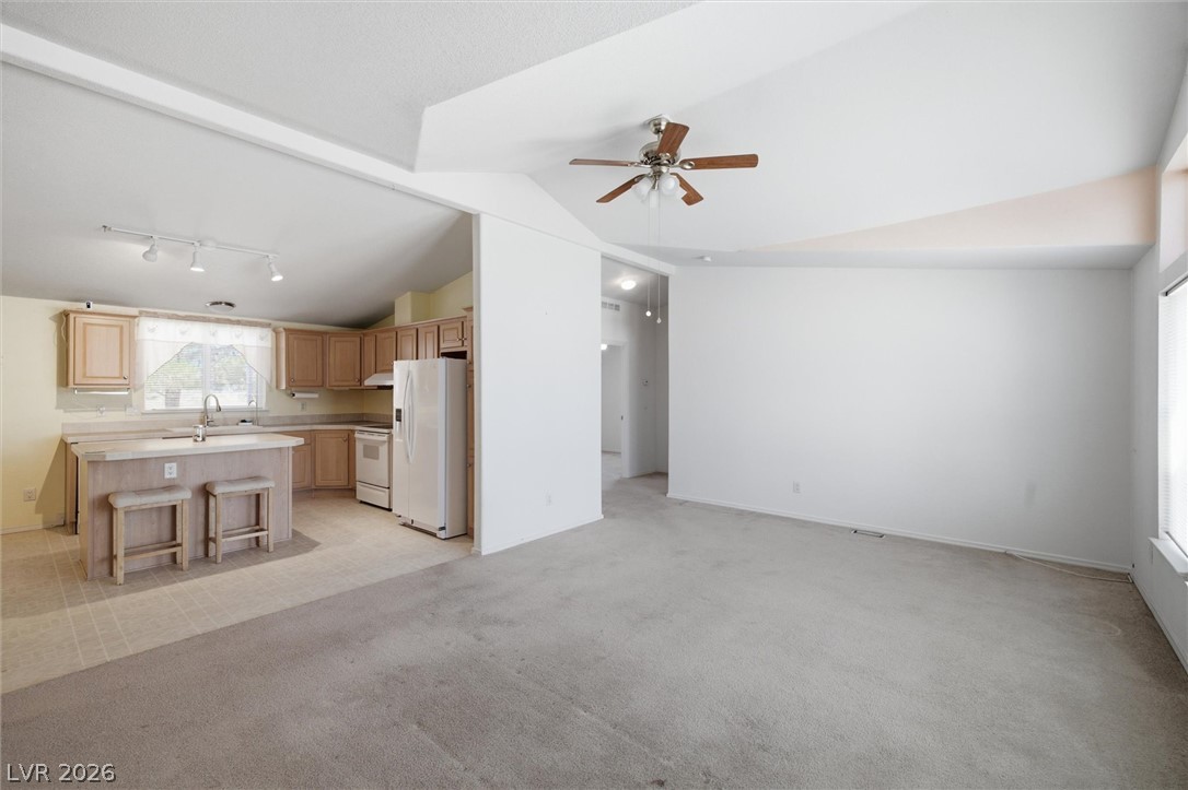 4300 Emma Street Property Photo 5